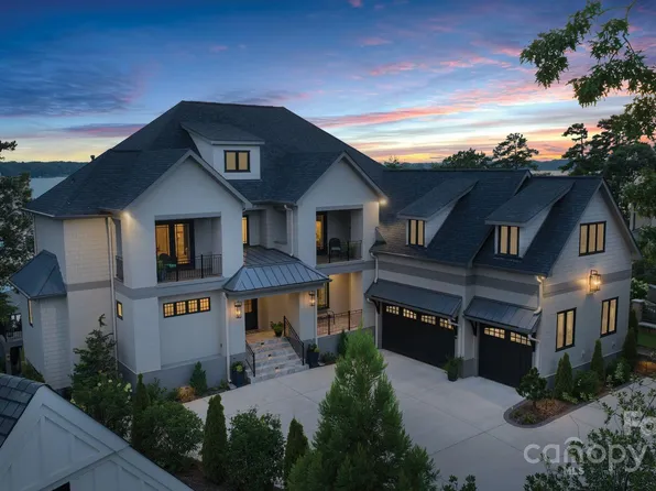 18007 Harbor Light Blvd, Cornelius, NC 28031