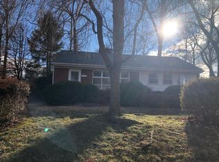 10909 Byrd Dr, Fairfax, VA 22030