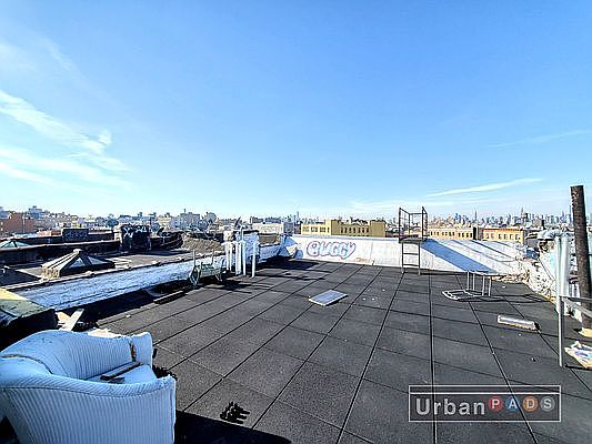 1st image of 420 Melrose St #4F