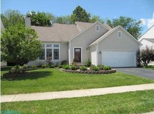 528 Richwood Dr, Pataskala, OH 43062