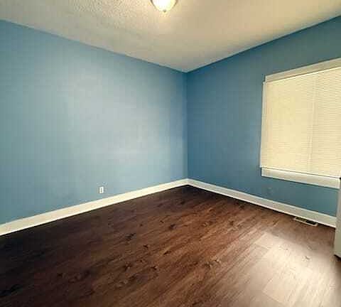 3rd image of 771 Haugh St