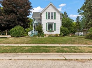 301 S 3rd St, Waterford, WI 53185