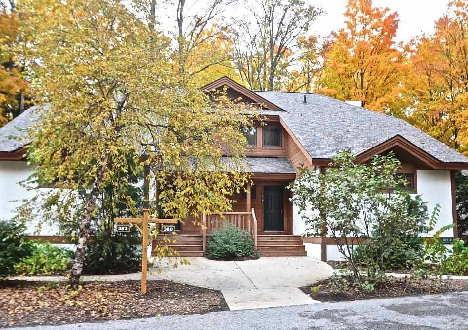 1st image of 2584 Village Dr