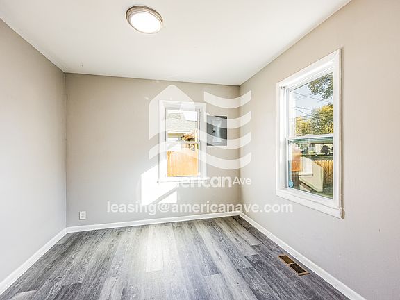 5-Dining Room