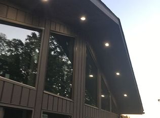 690 Glen Eden Ct, Aurora, OH 44202