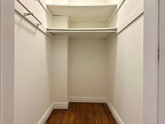 2nd image of 2350 Broadway #632