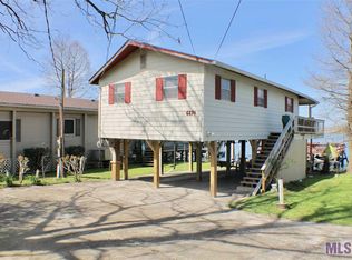 6894 False River Rd, Oscar, LA 70762