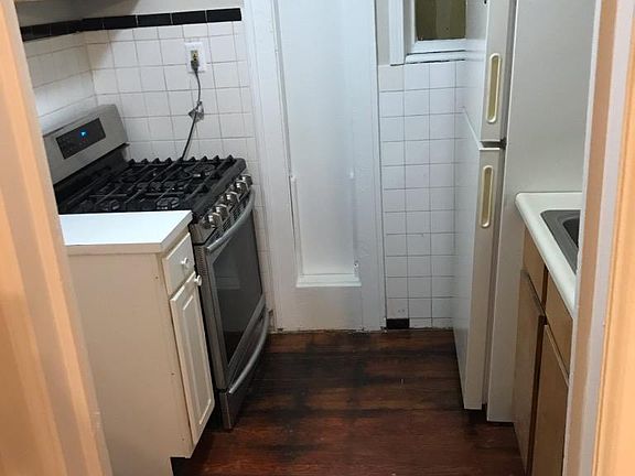 3rd image of 1316 Lafayette Blvd APT 3