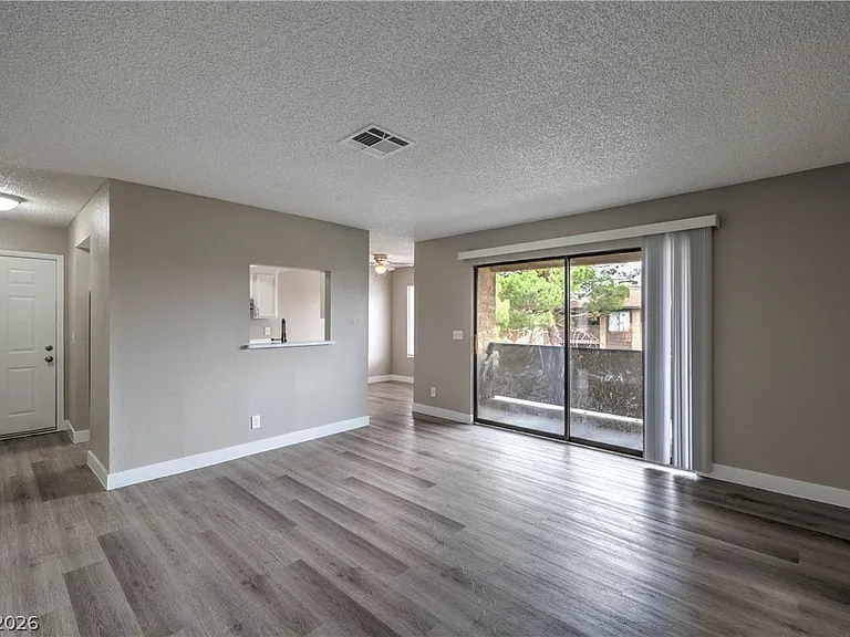 4571 Carriage Park Dr #C — Photo 4