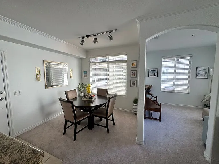 9263 Regents Rd #B210 — Photo 10