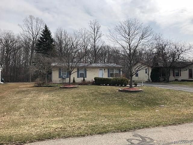 1st image of 23168 Elmgrove St