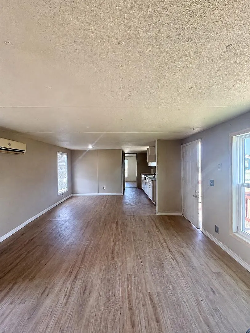 150 Private Road 1610 — Photo 2