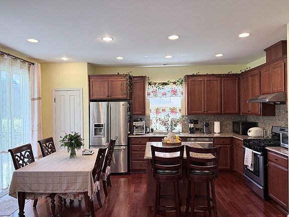 5th image of 2245 Maidenhair Way