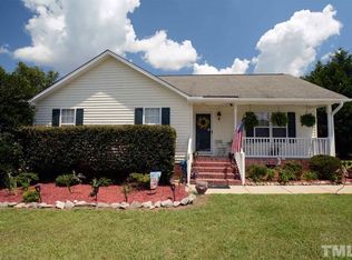 12 Selby Ct, Holly Springs, NC 27540