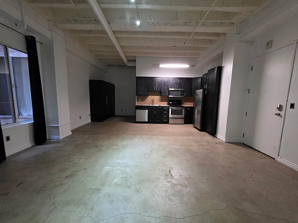 312 W 5th St #520
