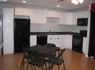 1470 NE Park Ln #A, Fairview, OR 97024
