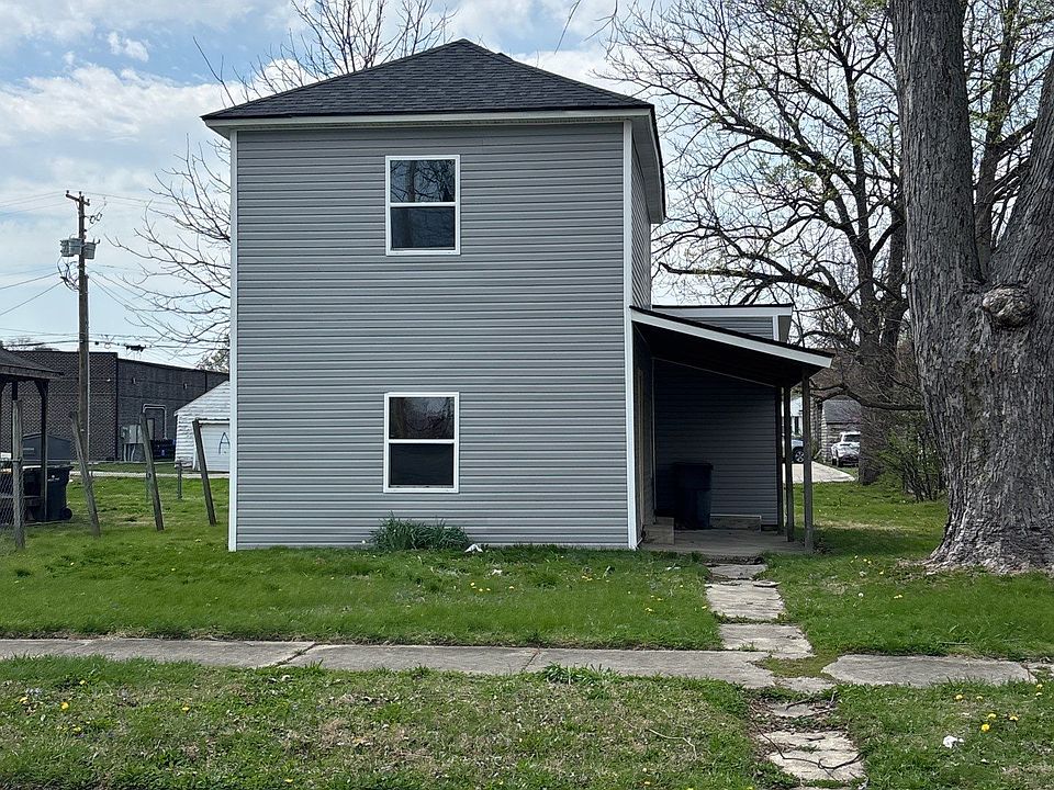 1st image of 2037 Poplar St