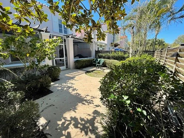3 bed, 1616 sqft, $13,000 — Photo 4