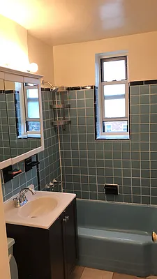 Rented by Zev Pollack Co LLC | media 17