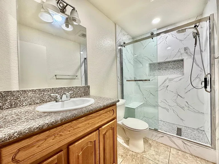 13103 Beach St — Photo 11