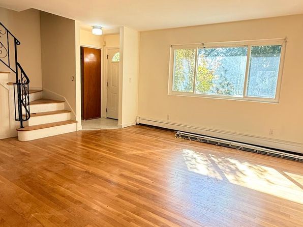 (undisclosed Address)