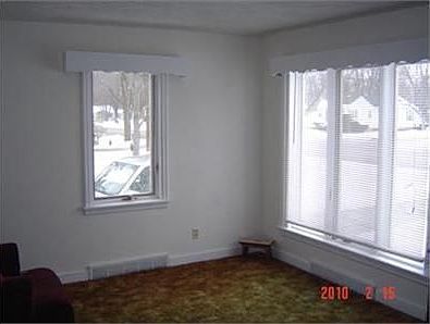 5th image of 139 W Roosevelt Ave