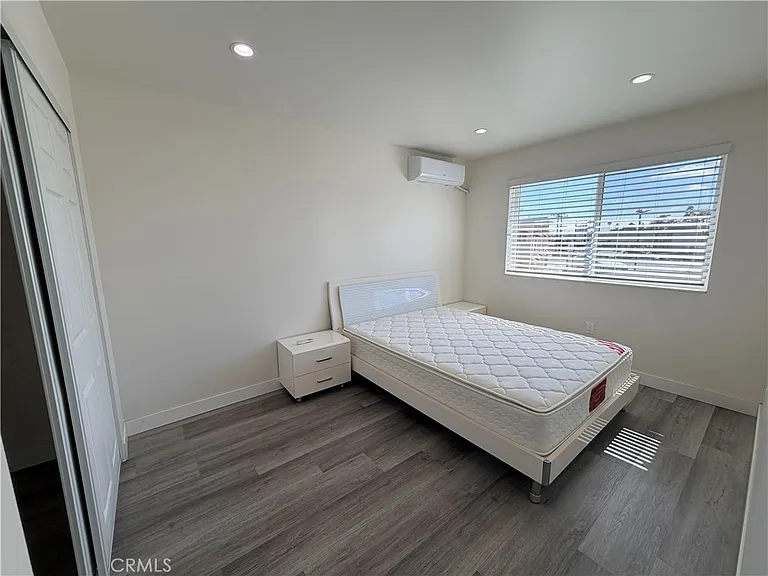2139 W 160th St — Photo 34