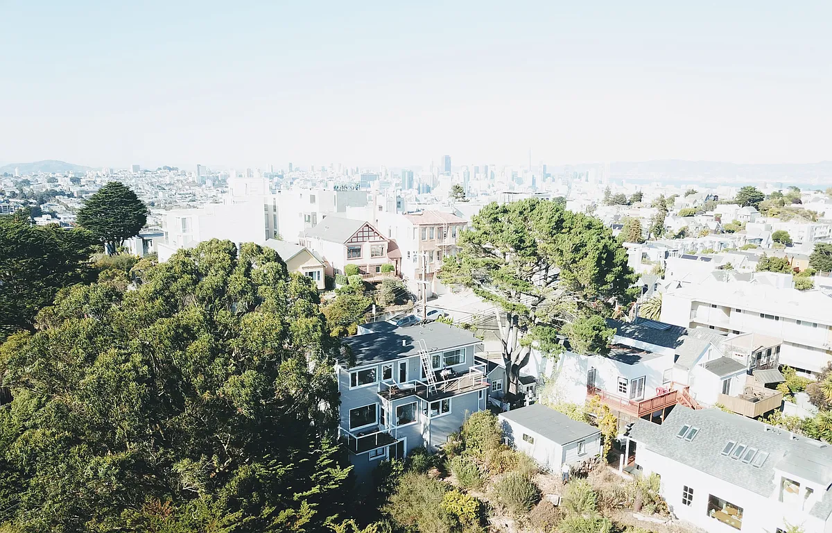 The house sits on a tripple lot with it's own forrest - 3975 22nd St #1