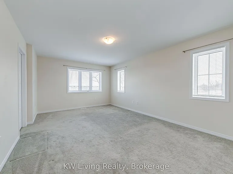 17 Allcroft Ct #UPPER — Photo 14
