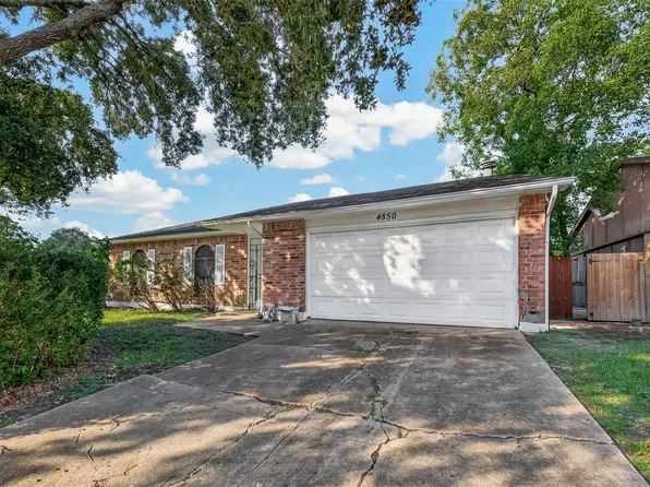 4850 Raven Ridge Dr, Houston, TX 77053