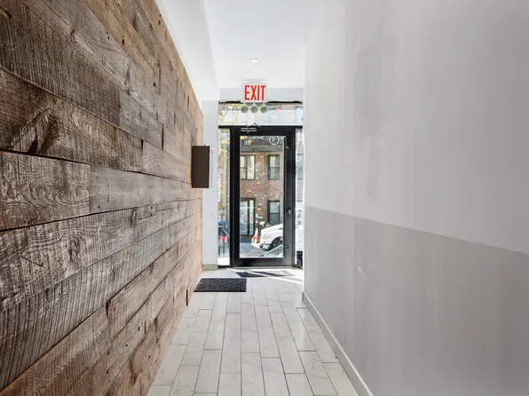 453 Irving Avenue image 15 of 16