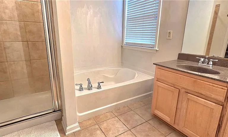 6150 Indian Wood Cir SE — Photo 17