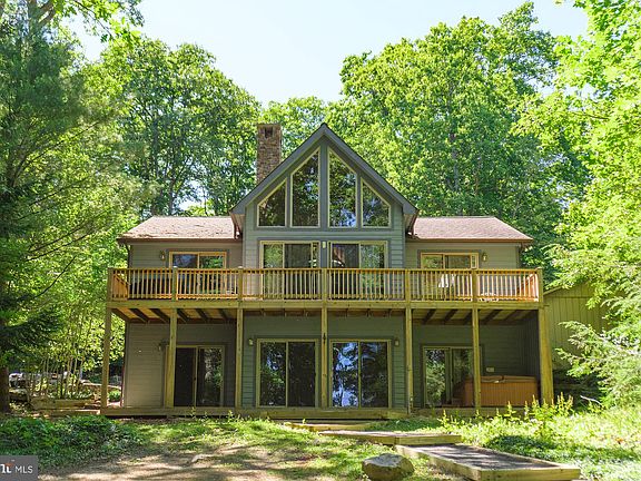 2nd image of 464 Lake Forest Dr