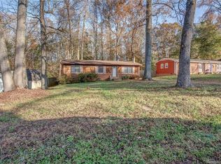5307 Pine Cape Dr, Charlotte, NC 28214