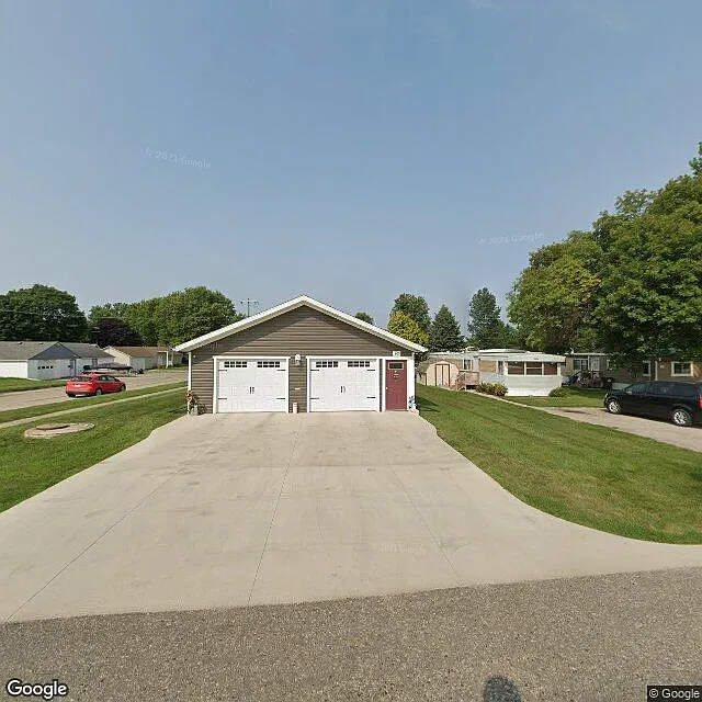 3 Bedroom mobile home available June 1st — Photo 1