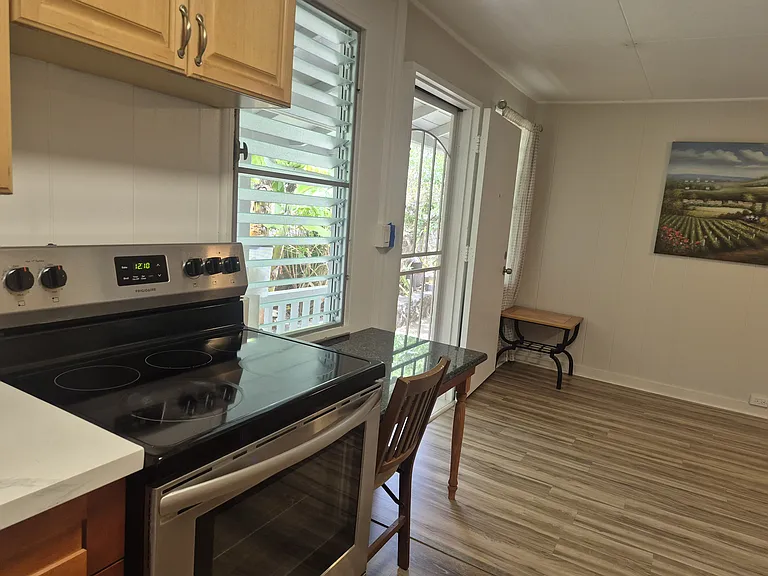 2226 Seaview Ave — Photo 4