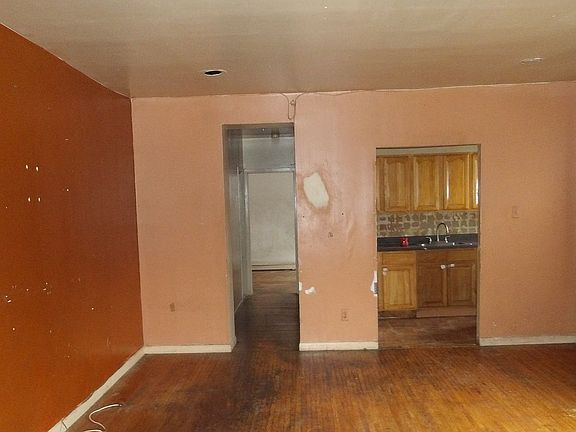 4th image of 260 Linden Blvd APT 2F