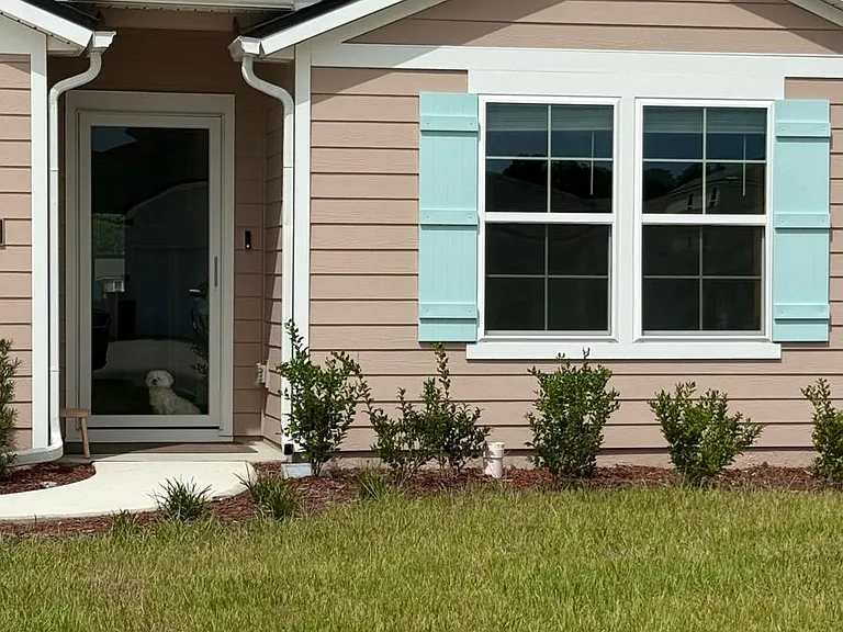 470 Orellana Rd — Photo 3