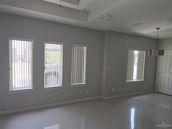2nd image of 900 E La Cantera Ave APT 3