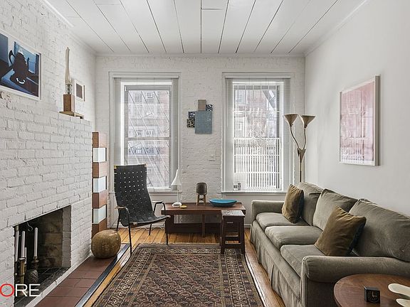 2nd image of 325 W 21st St APT 12A