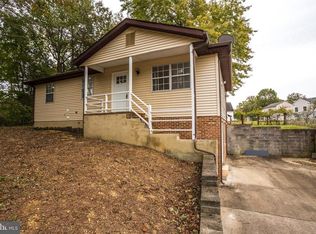 6875 Glen Albin Rd, La Plata, MD 20646