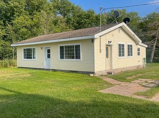 39498 N Sturgeon River Rd, Chassell, MI 49916