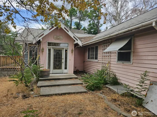 1000 S Lyle Avenue, East Wenatchee, WA 98802