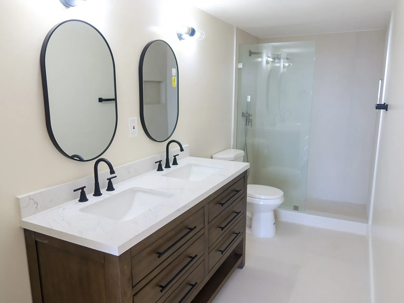 2 bed, 1280 sqft, $3,200 — Photo 3