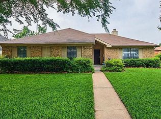 1514 Sunswept Ter, Lewisville, TX 75077