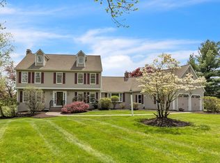 61 Pine Hill Rd, Southborough, MA 01772