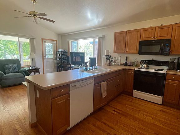 5th image of 4024 Penrose Ave