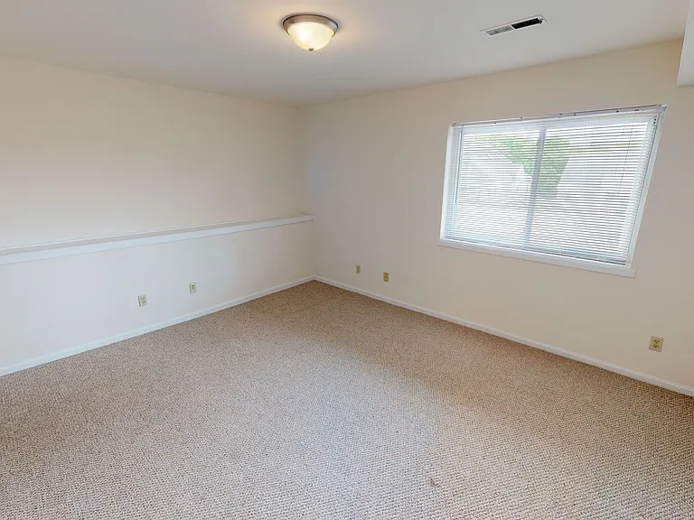 Muirfield Apartments — Photo 34