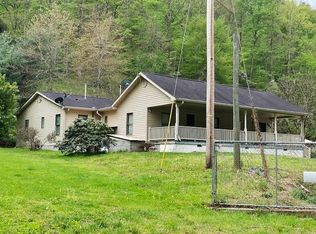 939 Right Fork Of Island Crk, Pikeville, KY 41501