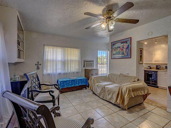 4th image of 3556 E Fairmount St #3558